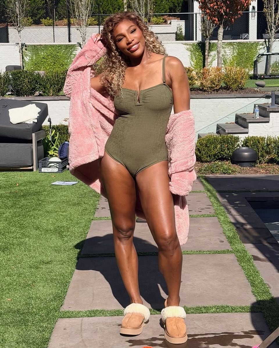 Serena Williams in olive one-piece swimsuit with pink robe, body confidence spring 2026